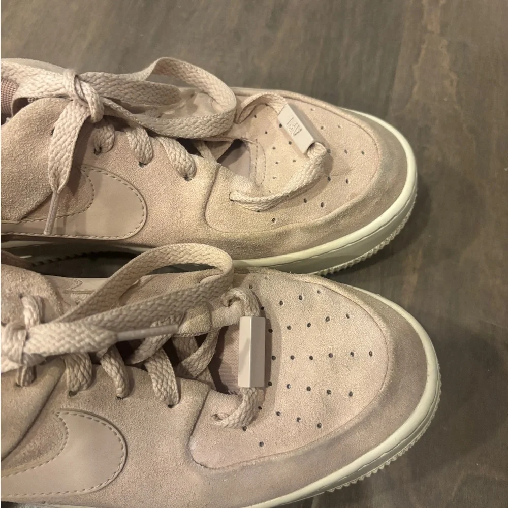 Nike Air Force Ones Low-Top Sneakers in Blush Pink and Cream - Picture 3 of 6